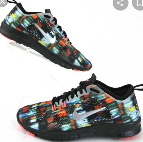 nike women's multicolor shoes